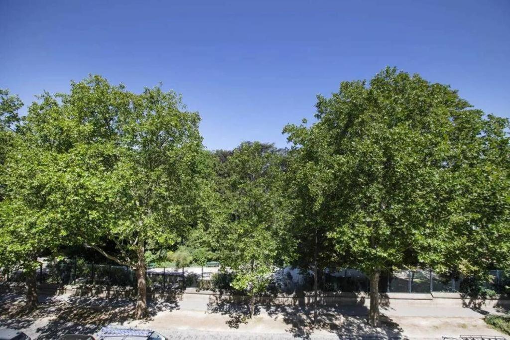 Luxury Paris La Vie En Rose Jacuzzi Terrasse Parking Apartment Bagian luar foto