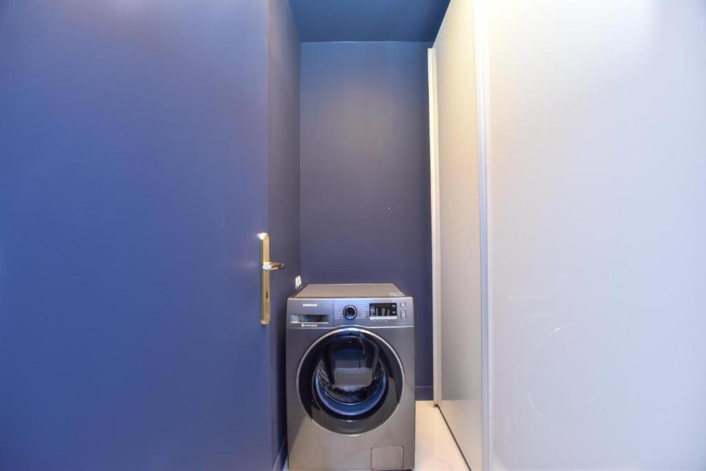 Luxury Paris La Vie En Rose Jacuzzi Terrasse Parking Apartment Bagian luar foto