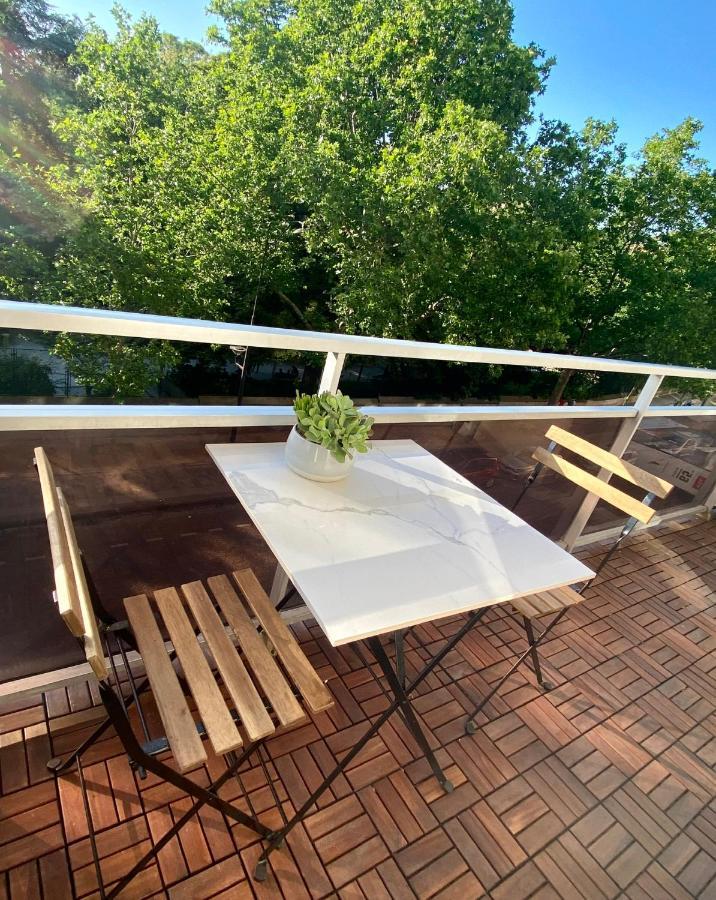 Luxury Paris La Vie En Rose Jacuzzi Terrasse Parking Apartment Bagian luar foto